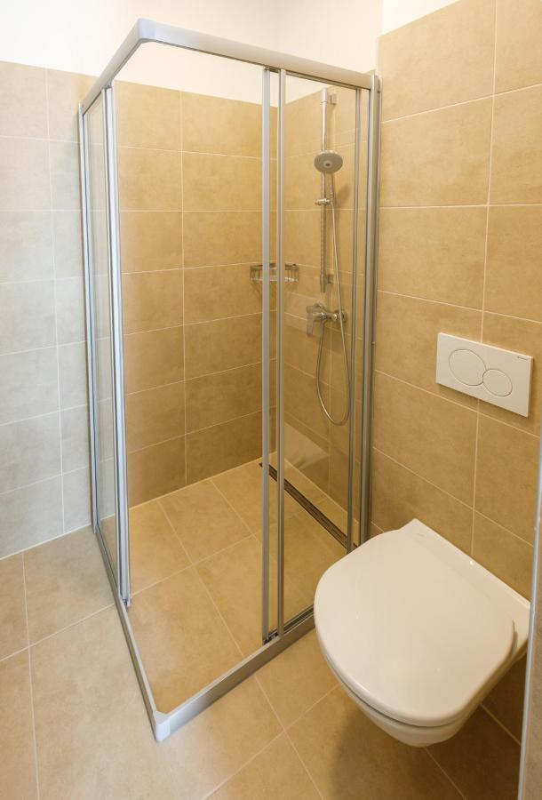 Ferienwohnung Narzisse - City Appartement Im Kurpark Bad Aussee Ngoại thất bức ảnh